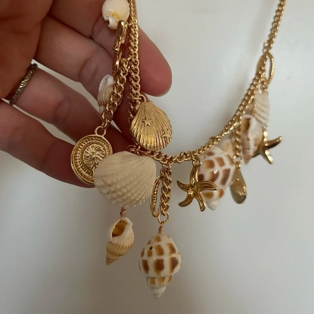 NEW Altar’d State Arula Seashell Seaside Breeze Statement Necklace